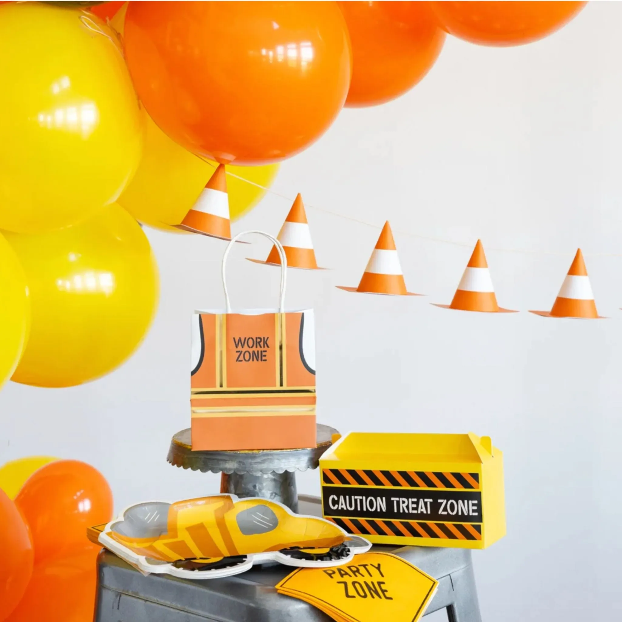 Construction Party Vest Shaped Paper Treat Bags | Set 6