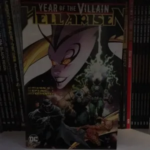DC - Year of the Villian Hell Arisen - Graphic Novel