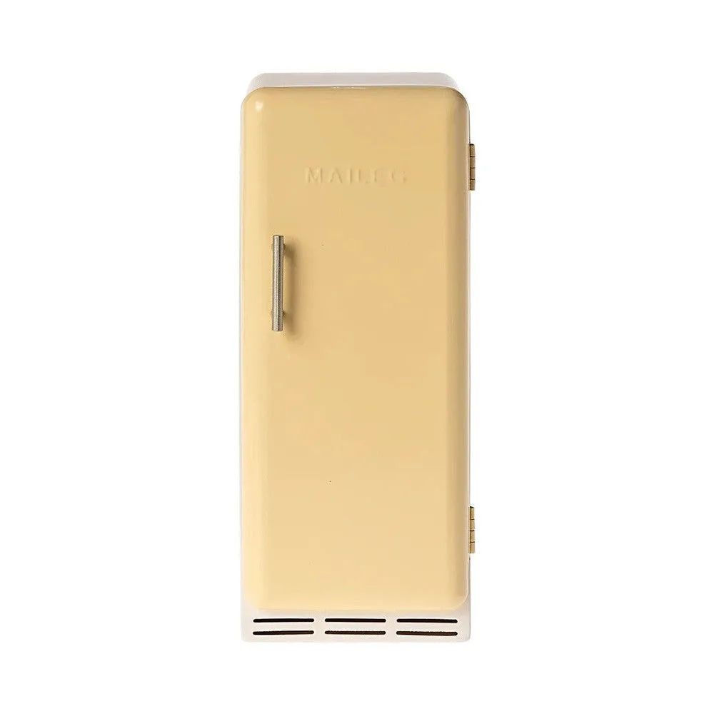 Maileg miniature fridge - yellow
